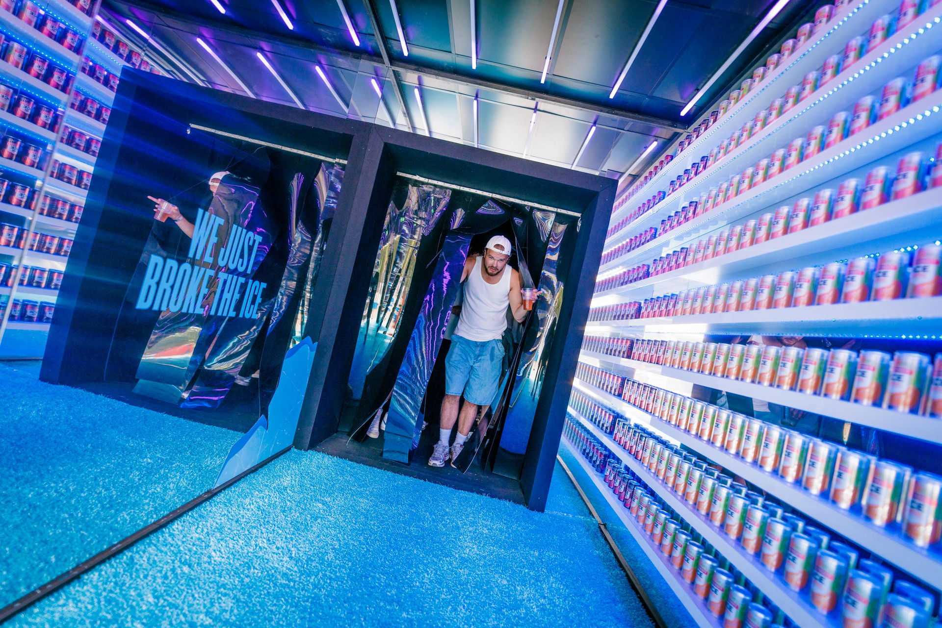 Smirnoff Ice × Break the Ice, foto 10